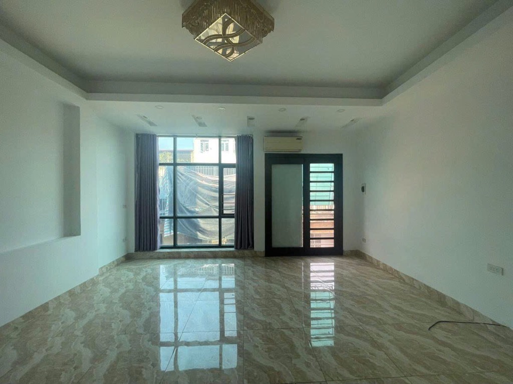 NHÀ 6 TẦNG – NGHĨA TÂN - CẦU GIẤY - KHU PHÂN LÔ- Ô TÔ CHẠY VÒNG QUANH- 50M RA PHỐ